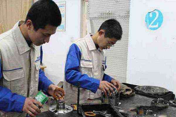 汽車運用與維修